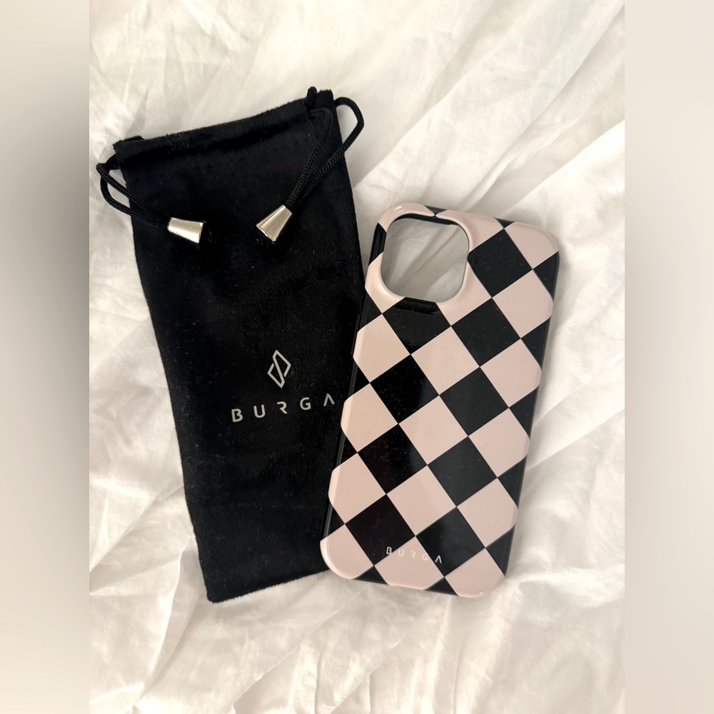 NWT Burga iPhone 15 Case - Tough/Magsafe